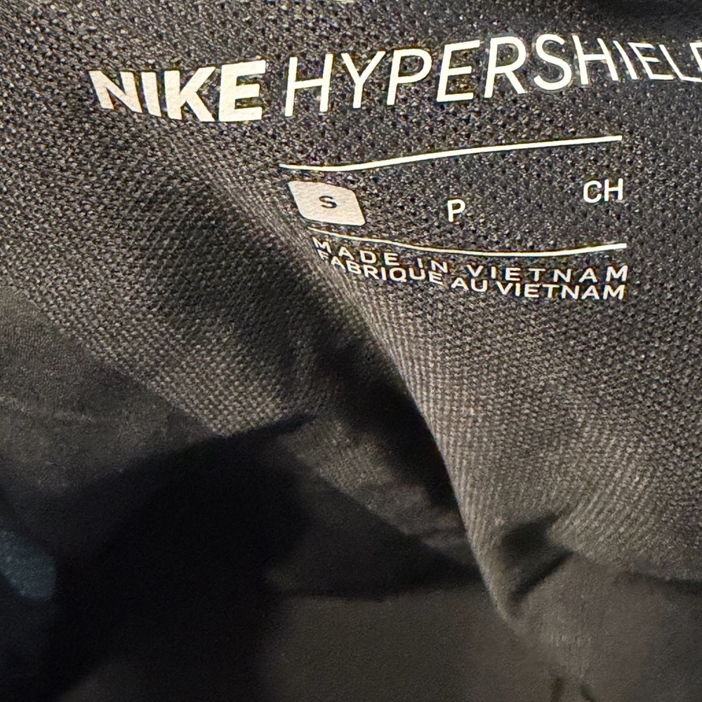 Nike HyperShield Running Jacket Men’s Small Black Dri-FIT Windbreaker Athletic - Picture 4 of 4